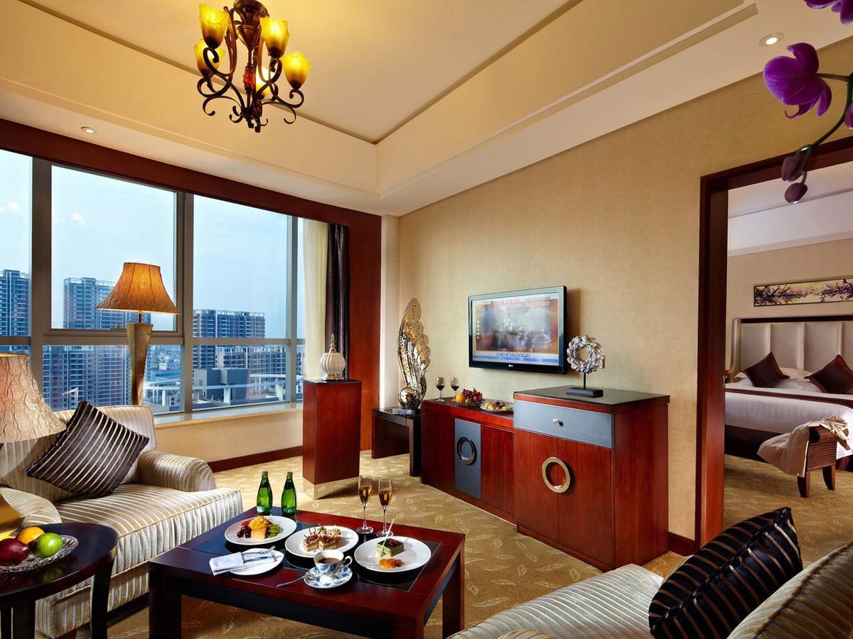 Jurong Yukun New Century Hotel Jiangsu Quarto foto